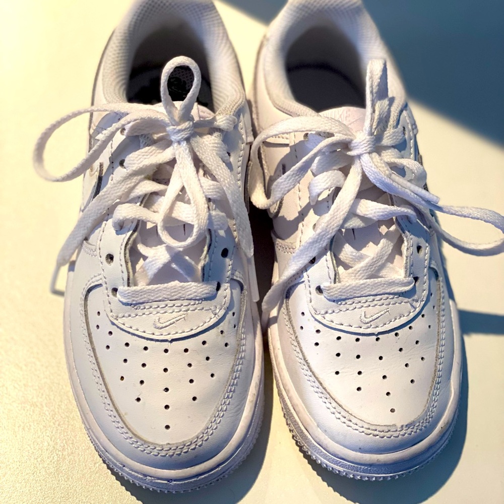 Unixex Nike Kids Air Force Ones White